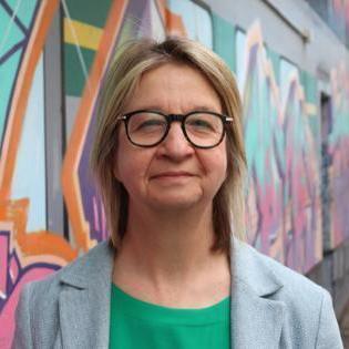 Headshot: Jane Farmer